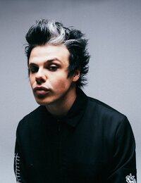 „A közösségünk közelsége az, ami igazán éltet“ – Interjú Yungbluddal