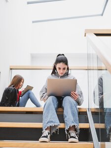 „Egy nagy rakás szar” - a tanárok szerint így néz ki a digitális oktatás Magyarországon