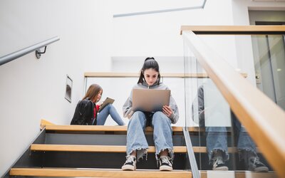 „Egy nagy rakás szar” - a tanárok szerint így néz ki a digitális oktatás Magyarországon