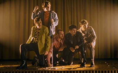 „El kell, hogy engedj“ – éneklik Marics Peti, Brasch Bence, Ember Márk és a többiek a készülő Demjén-musical promóklipjében