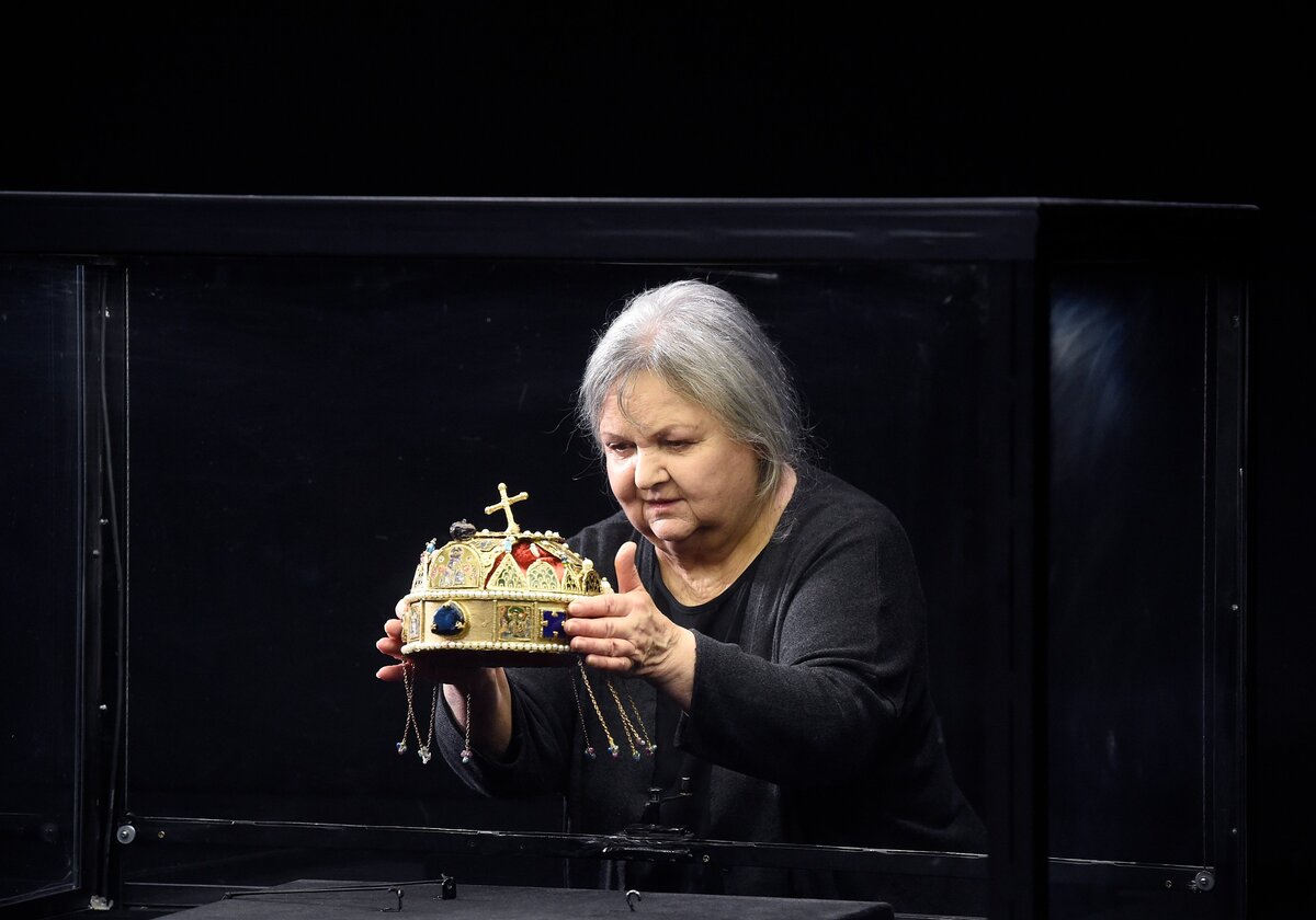 Pogány Judit játszik William Shakespeare Macbeth című drámájának fotóspróbáján az Örkény István Színház Örkény Stúdiójában 2019. március 12-én. A darabot március 13-án mutatják be Gáspár Ildikó rendezésében.
