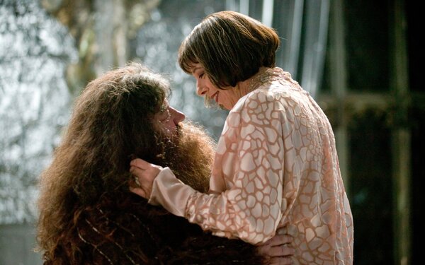 Utolsó kérdés: hogy hívták a nőt, akibe Hagrid beleszeretett?