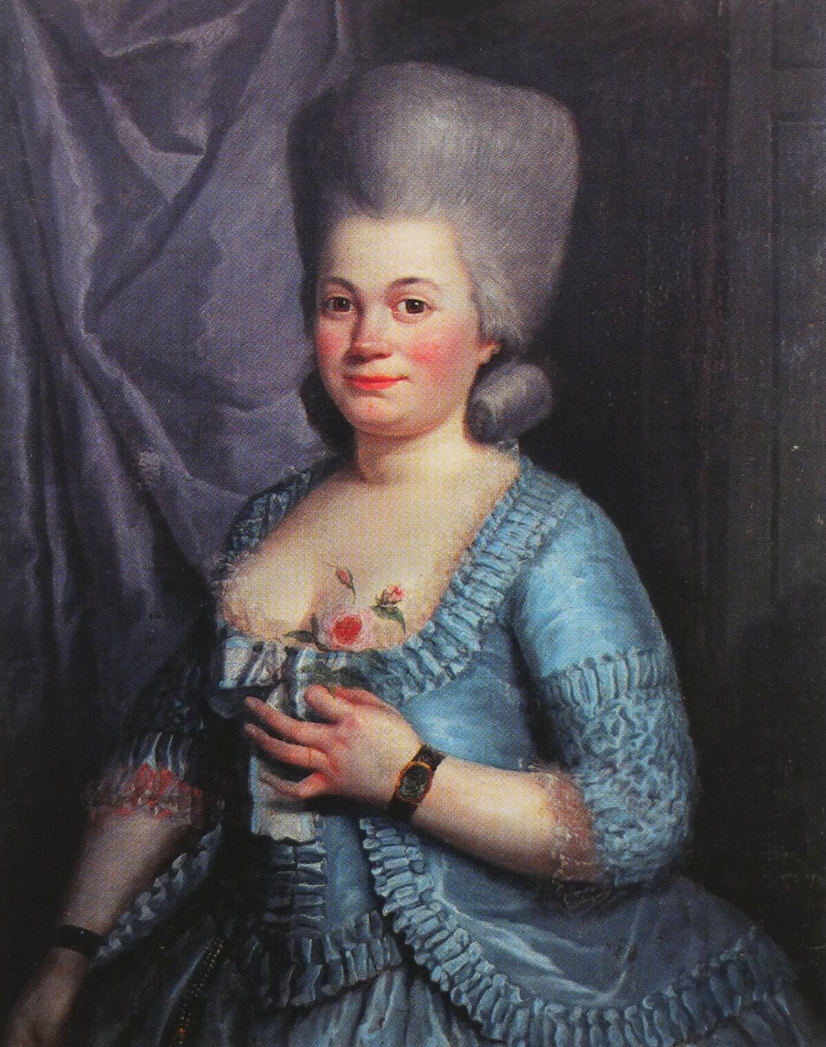 Rose Bertin (1747-1813) volt. Marie Jeanne "Rose" Bertin közember volt, akit Marie Antoinette az első számú divatstylistává és öltöztetőjévé neveztetett ki a versailles-i udvarban.