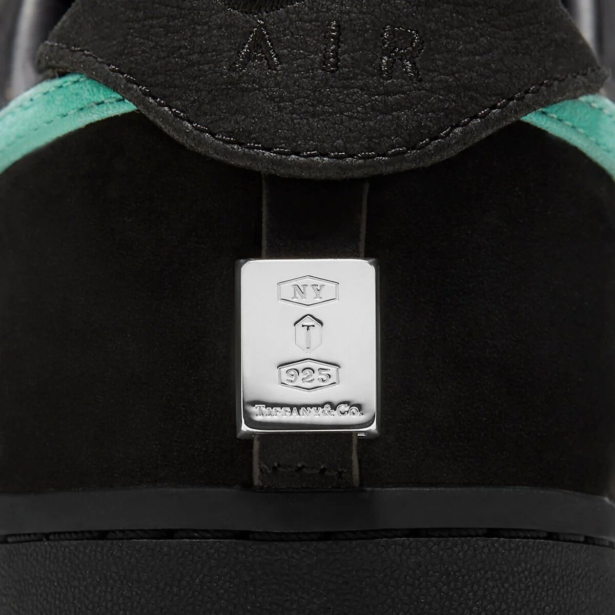 Tiffany and Co. x Nike Air Force 1 Low