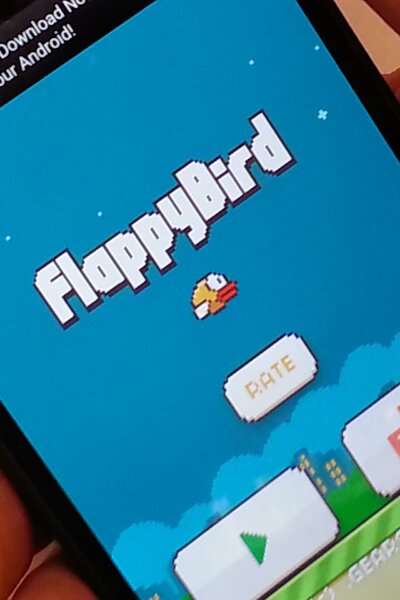 10 év után visszatér Flappy Bird, a sárga kismadár, aki egy generációt idegelt ki