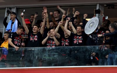 11 év után először nem a Bayern München nyerte a német Bundesligát