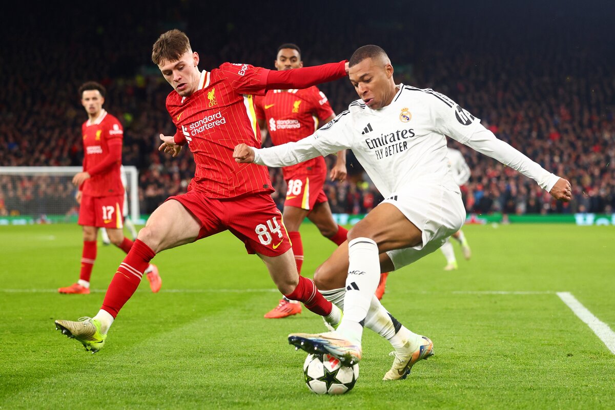 A meccsen a Trent Alexander-Arnoldot helyettesítő Conor Bradley is óriási teljesítményt nyújtott, Kylian Mbappé oldalán játszva 7 párharcot nyert