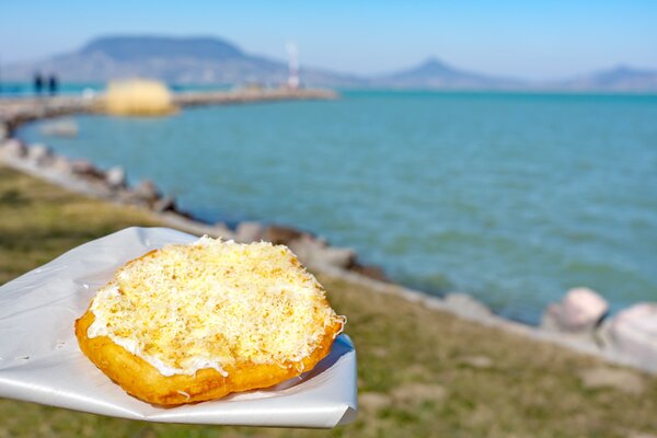 Ha belföldön nyaralnál, akkor a Balaton déli vagy északi partjára mennél?