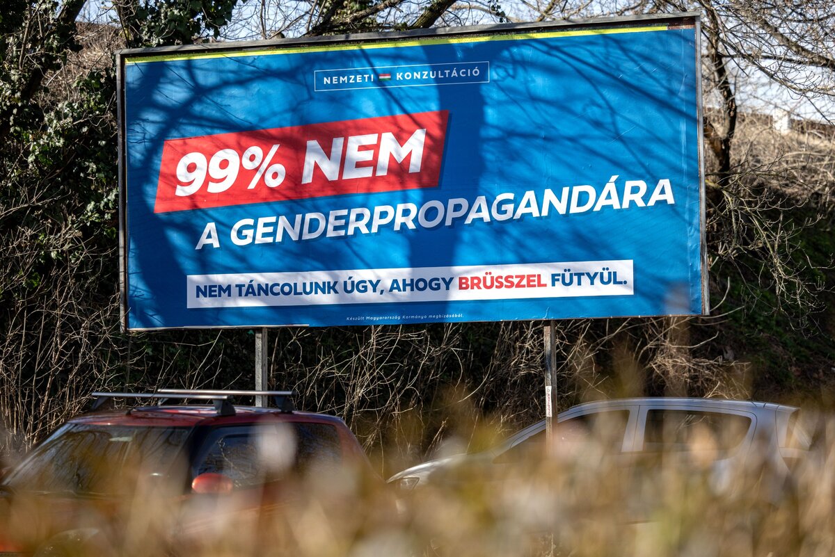 Propagandaplakát Magyarországon, 2024 februárjában