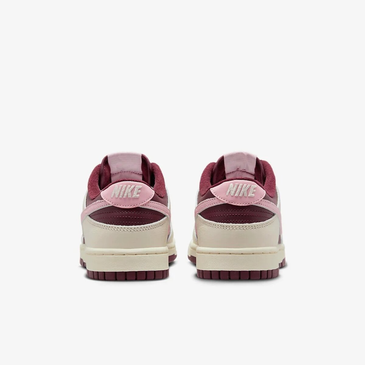 Nike Dunk Low “Valentine’s Day”