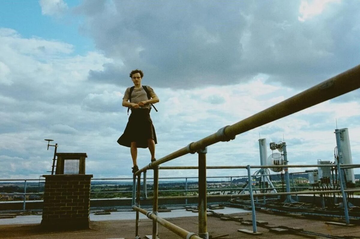 Birdöt Franz Rogowski alakítja