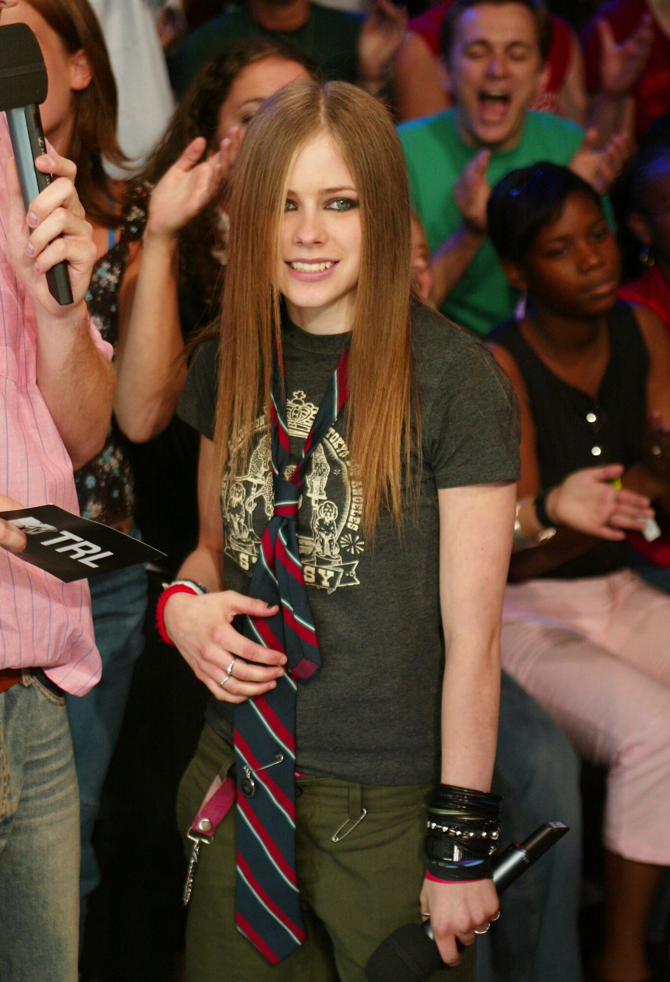 Avril Ramona Lavigne (Belleville, Ontario, 1984. szeptember 27. –) Juno Award-díjas és Grammy-jelölt kanadai pop-rock énekesnő és dalszerző.