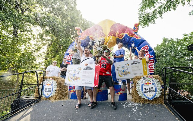 Száguldó kórházi ágyért és igluért is izgulhattunk az idei Red Bull Ládaderbin