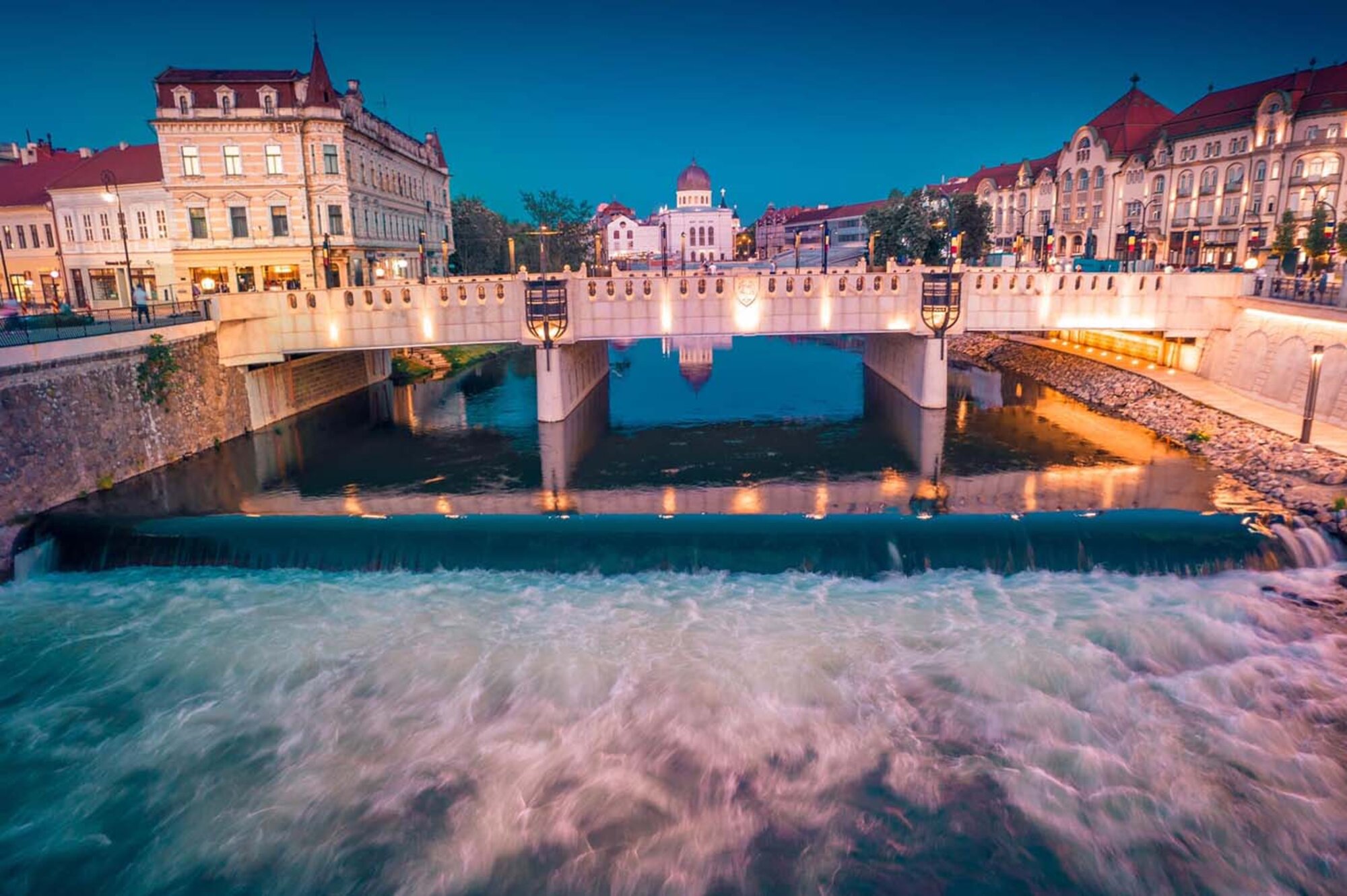 Nagyvárad ikonikus hídját Szent László után nevezték el.