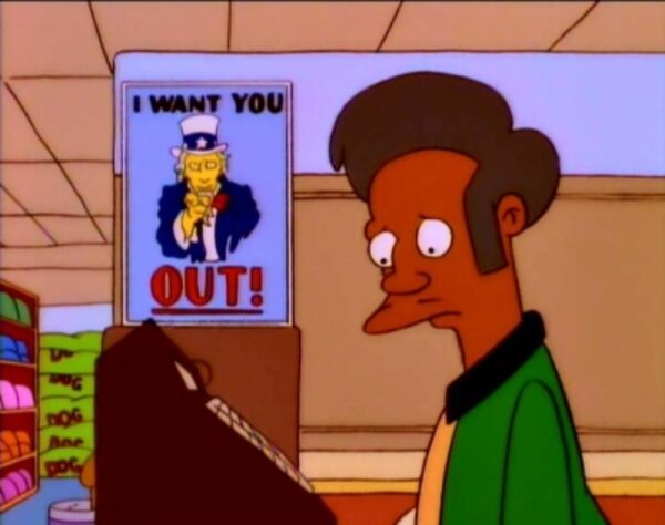 A 'Semmi többet Apuról' című epizódban Homer segít Apunak felkészülni az amerikai állampolgársági vizsgára. Mit mond Homer, miért van a 13 csík az amerikai zászlón?