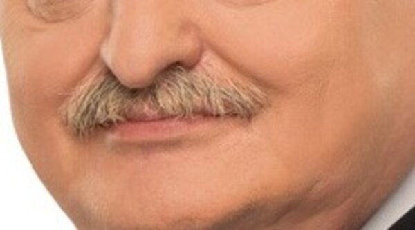 Segítünk, az ő bajszát leginkább a tévében láthatod... Ki ő?