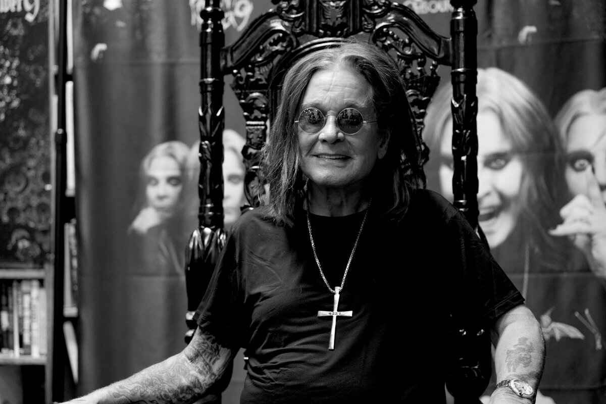 Meghalt Ozzy Osbourne