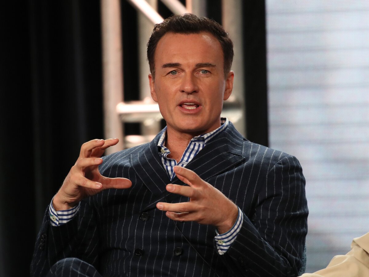 Julian McMahon 2020-ban
