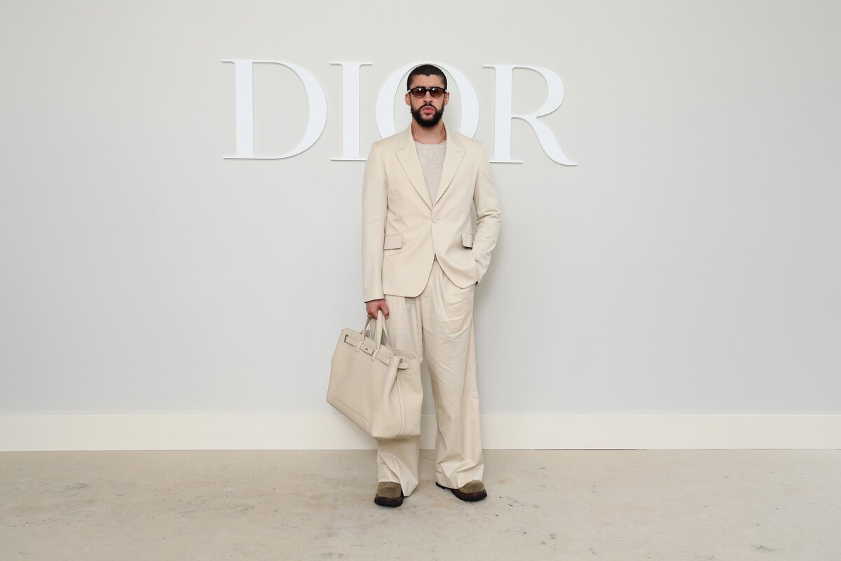 Bad Bunny egy 2024 nyári Dior-eseményen