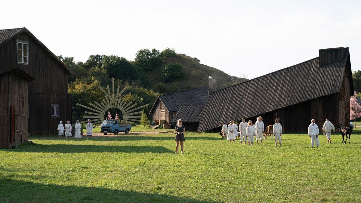 Florence Pugh Midsommar