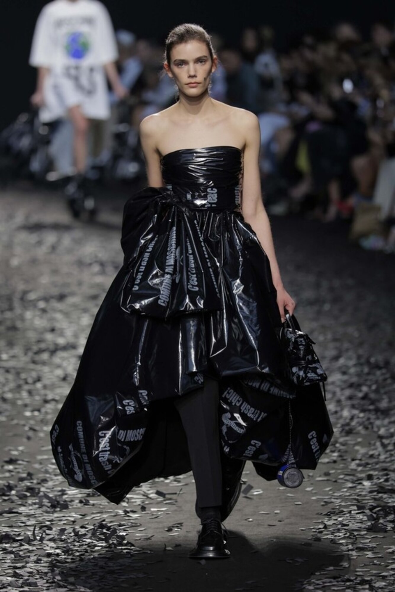 Moschino - Ready-to-Wear - Runway Collection - Women