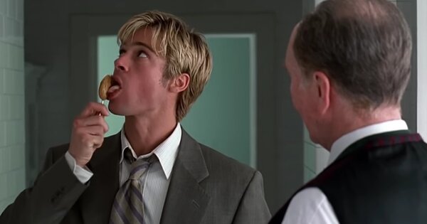 Brad Pitt minden filmjében eszik, az előbb említett Tarantino legutóbbi filmjében pedig, a Volt egyszer egy... Hollywoodban már csak azért is etette őt. Na, de melyik filmben láthattuk még a hamvas Pittet mogyoróvajat majszolni?