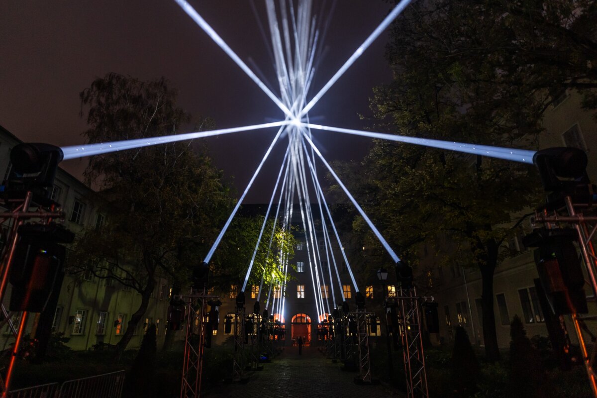 A Városháza Passzázst novemberben egy óriási fényshow-val adták át