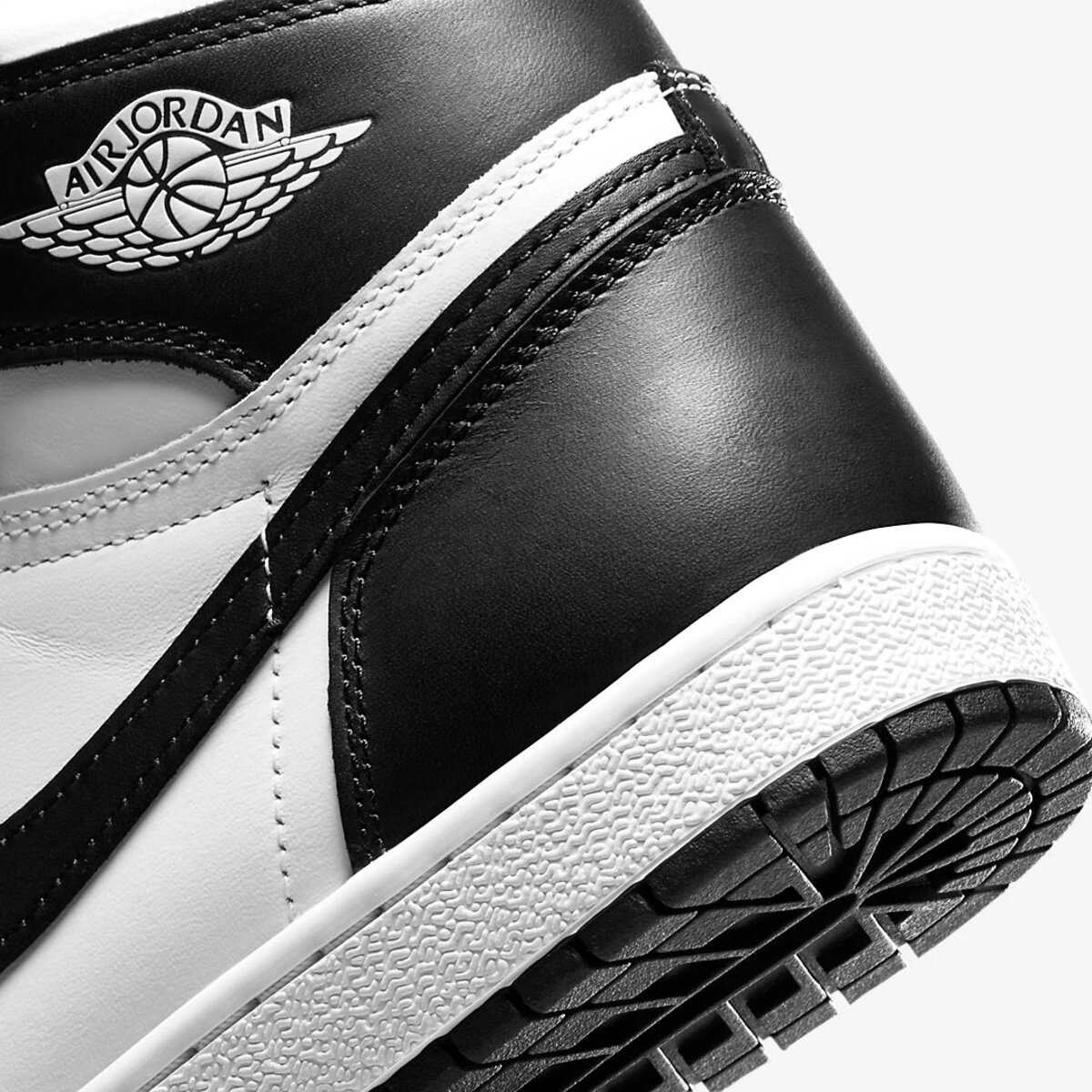  Air Jordan 1 High ‘85 Black/White