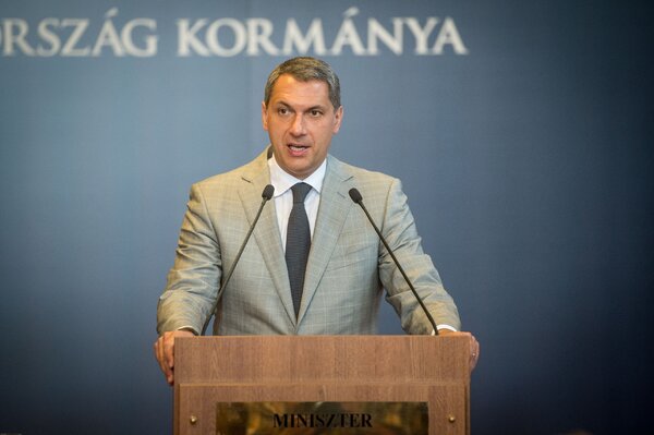 Pov: Lázár János a MÁV görög istene, és egyszer csak úgy dönt, hogy random városok neveit átírja görögre a vasútállomásokon. Válassz egy szimpatikusak tűnőt!