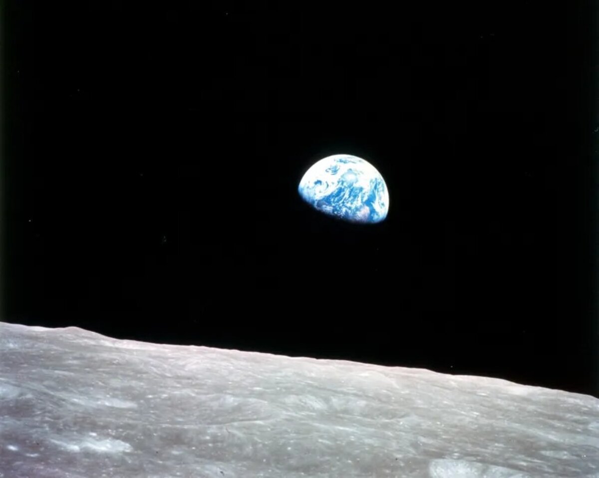 Earthrise (Földfelkelte)