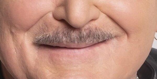 Az unokát az LMBTQ-propagandától félti, 30 éve még simán láthattuk őt testhez imuló szerkóban. Ki ő?