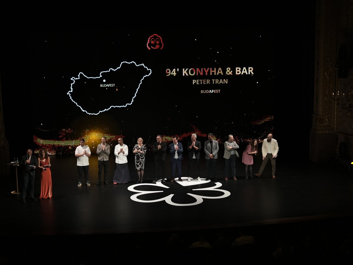 A Michelin bemutatta a MICHELIN Guide Hungary 2025 új étteremválogatását. A 2025-ös kiadás összesen 78 éttermet ajánl: 36-ot Budapesten és 42-t a fővároson kívül. A válogatásban szerepel 2 két Michelin-csillagos, 8 egycsillagos étterem, 13 Bib Gourmand étterem (köztük két újjal), valamint 55 további ajánlott étterem (köztük nyolc újjal). Hat étterem alkotja a Green Star Community közösségét – közülük egy újonnan csatlakozott idén.