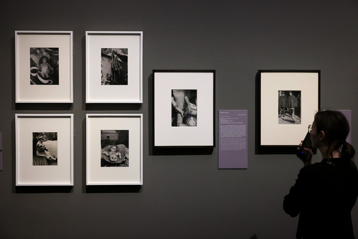 A Kertész, Moholy-Nagy, Capa – Magyar fotóművészek Amerikában (1914-1989) című kiállítás részlete a budapesti Szépművészeti Múzeumban.