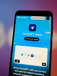 A Google szívhatja fogát, miután a ChatGPT-t üzemeltető cég előrukkolt saját böngészőjével