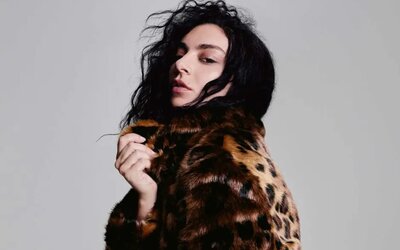 A H&M egy nagy bulival droppolja a 2024-es őszi/téli kollekciót, ahol Charli XCX lesz a hangulatfelelős 