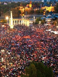 A Tisza Párt rendezvénye majdnem kétszer akkora tömeget vonzott, mint a Fidesz Békemenete - állítja a szociológus kutatása