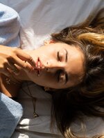 A crushunk emlegetése, káromkodás, bemutatkozás – Miért beszélünk álmunkban?