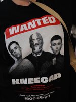 A liberális mainstream megint megmutatta, hogy semmihez nem ért úgy, mint az aránytévesztéshez – Vélemény a Kneecap-szituációról