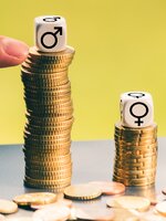 A mai naptól kezdve a nők mintha nem kapnának fizetést az év végéig, 2026-tól viszont fordulat jöhet a bérkülönbségekben