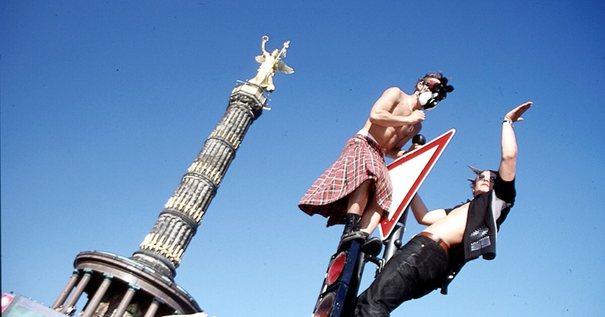 Berlin főutcái újra megtelnek technóarcokkal: jön a Love Parade folytatásaként emlegetett rave-demonstráció