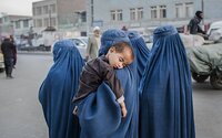 Betiltották a tálibok a női fogamzásgátló szereket Afganisztánban