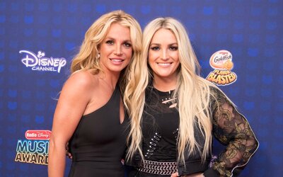 Britney Spears és Jamie Lynn Spears végre kibékült – Seggcsapkodós videóban beszélt az énekesnő kapcsolatukról