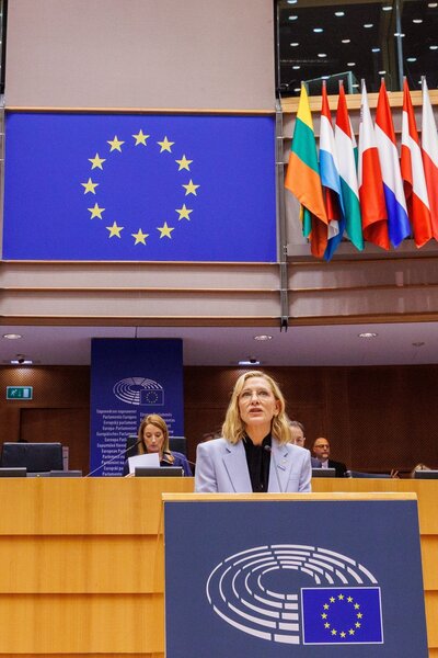 Cate Blanchett szerint veszélyes mítosz, hogy minden menekült Európába tart
