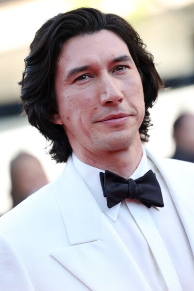 Celebspotting: Budapesten fotózták le Adam Drivert