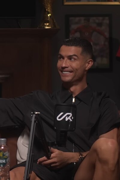 Cristiano Ronaldo elindította saját YouTube-csatornáját, de bár ne tette volna