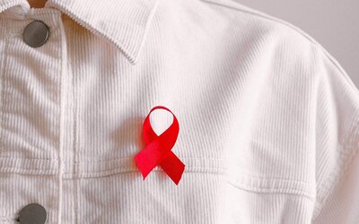 Csak a homoszexuálisok lehetnek HIV-esek: HAMIS - Tények és tévhitek, amikről tudnod kell az AIDS világnapján