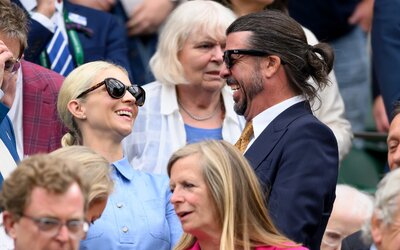 Dave Grohl válóperes ügyvédet fogadhatott, mielőtt bejelentette házasságon kívüli gyermekének születését