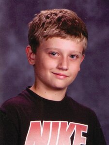 Dylan Redwine: a 13 éves fiú, akit az apja szexuális devianciáját igazoló titkos fotók miatt ölt meg