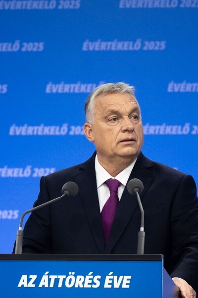 Egy olasz bulvárlap szerint Orbán Viktor találkozik a pápával