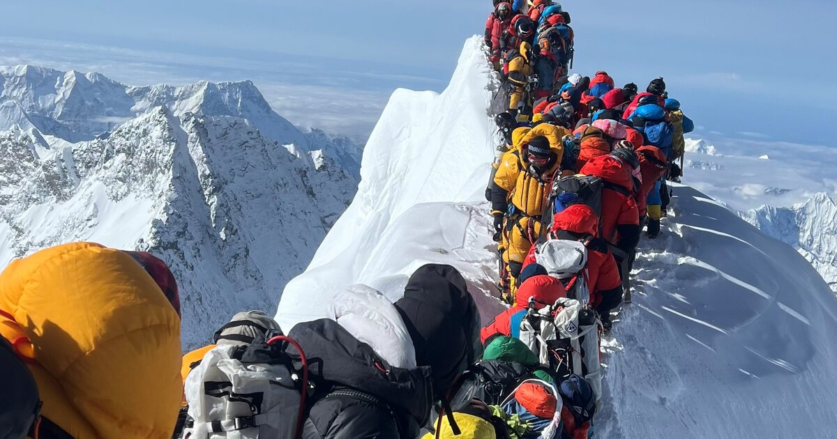 Egy új törvény miatt többé már nem mászhatná meg akárki a Mount Everestet